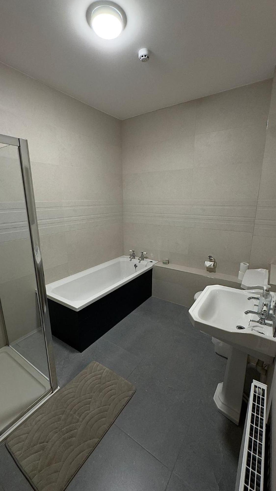 Dromod Suites ภายนอก รูปภาพ